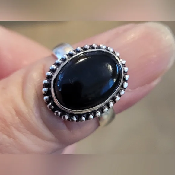 Sterling Silver Ring With Black Stone - Picture 3 of 4